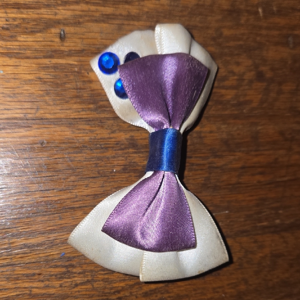 Elegant Purple and Cream Hair Bow